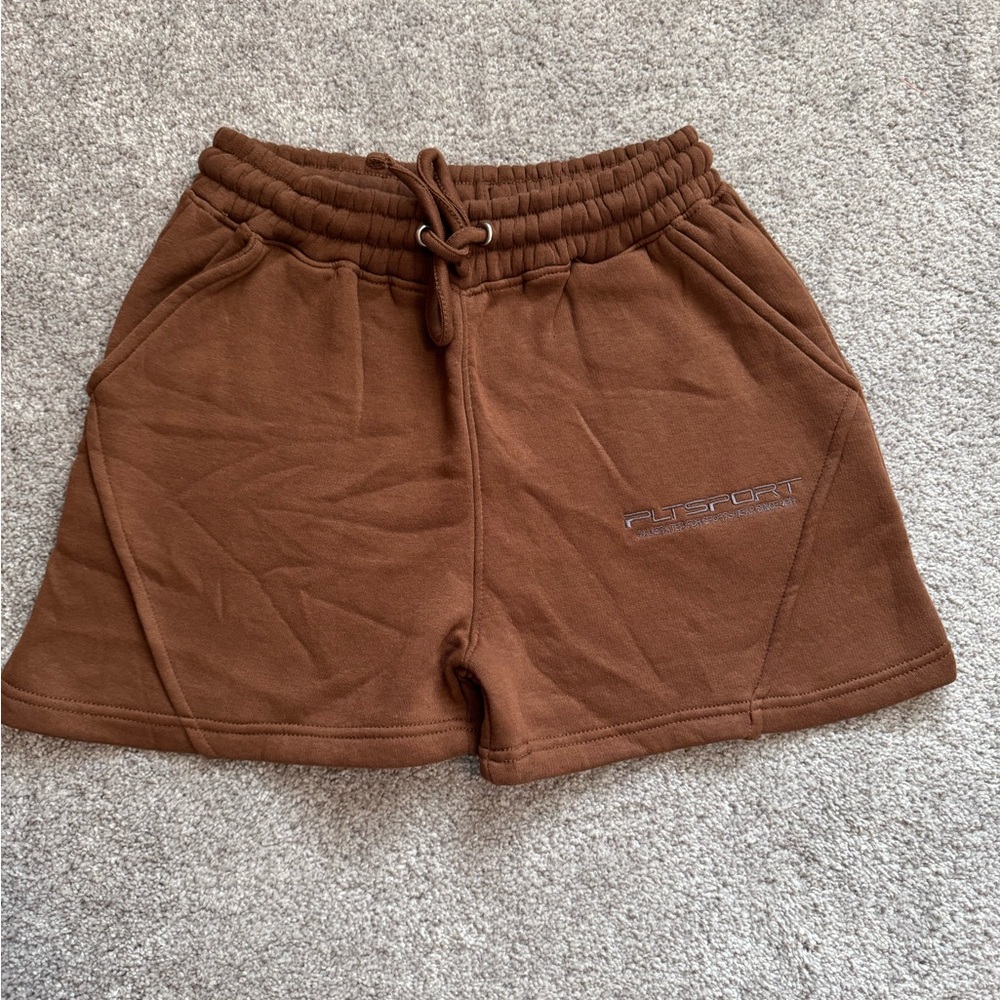 PrettyLittleThing Tan Casual Shorts